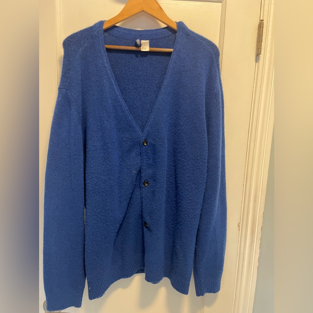 H&M Divided Blue Cardigan in Good Condition XL